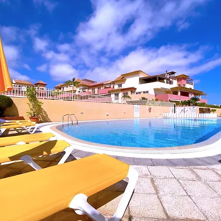 Tropicalidays Terrazas Del Duque شقة *